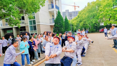 迎亚运、庆“五一”Jackpot职工拔河比赛